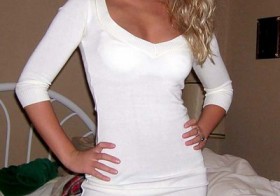 Charmante blonde qui cherche une rencontre hot